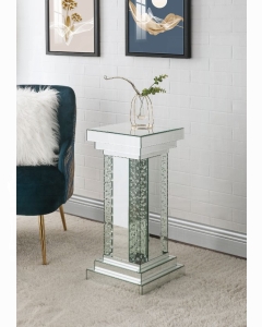 Nysa Pedestal Stand