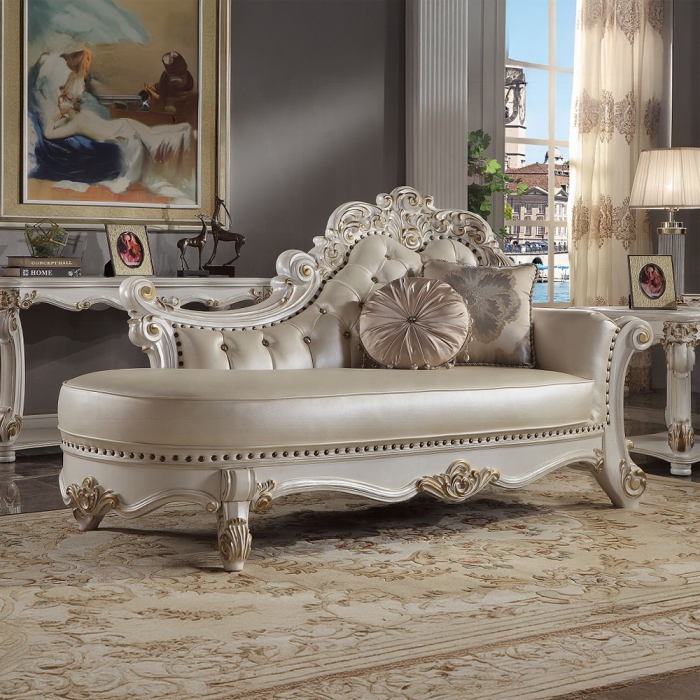 Vendome Chaise W/2 Pillows